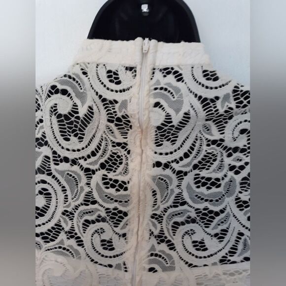 B. Darlin lace top romper - Picture 2 of 5